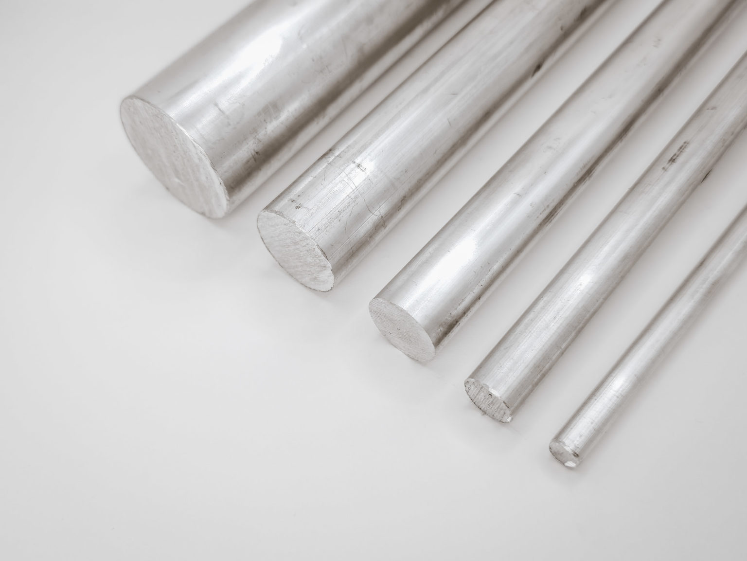Aluminium ronde stang van AlMgSi0,5 aluminium profiel, massief materiaal, ronde staaf, stang 6-50 mm diameter 50-2000 mm, voor constructietoepassingen of knutselen. (1500 mm / 150 cm, 20 mm Aluminium ronde stang van AlMgSi0,5 aluminium profiel, massief materiaal, ronde staaf, stang 6-50 mm diameter 50-2000 mm, voor constructietoepassingen of knutselen. (1500 mm / 150 cm, 20 mm